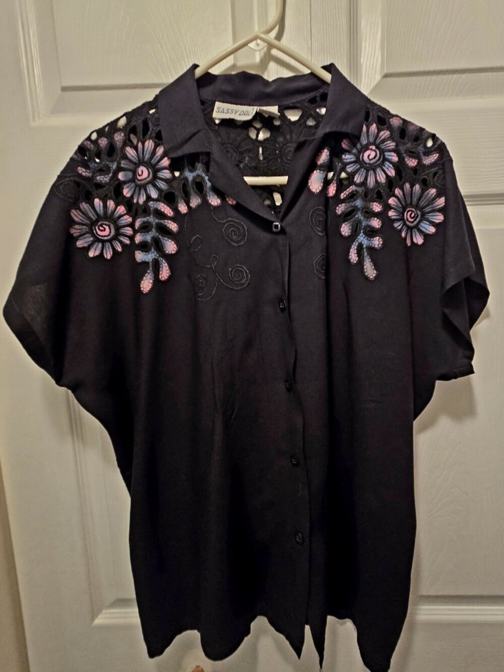 SASSY DOLL Women's Black Laser Cut Dolman Sleeves Button-Down Blouse - Large